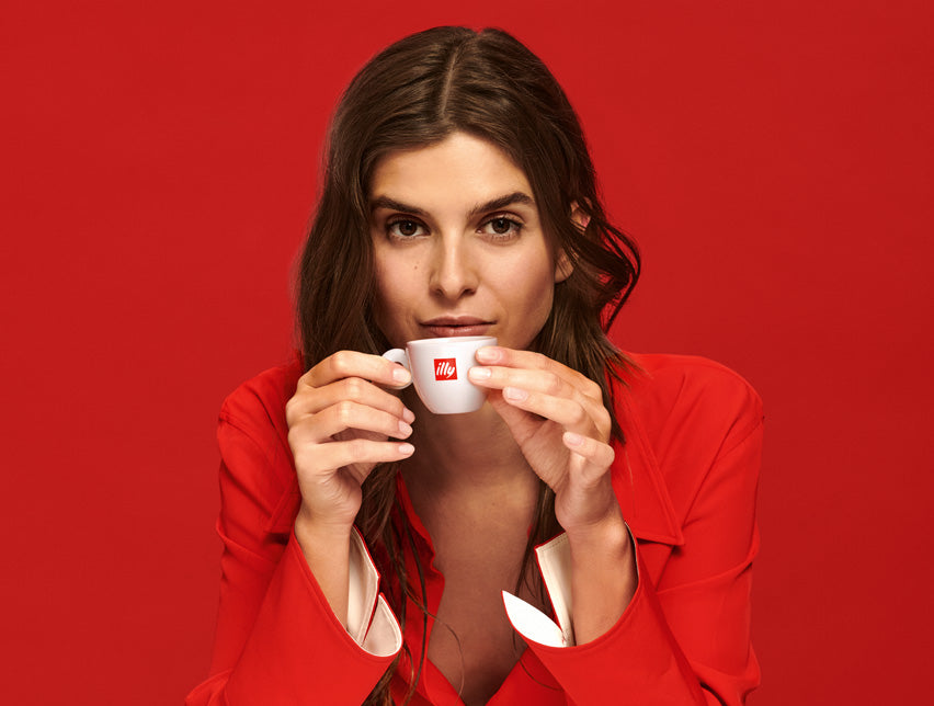 Classico Lungo Coffee Balls by illy – lieblich und ausgewogen – CoffeeB.de