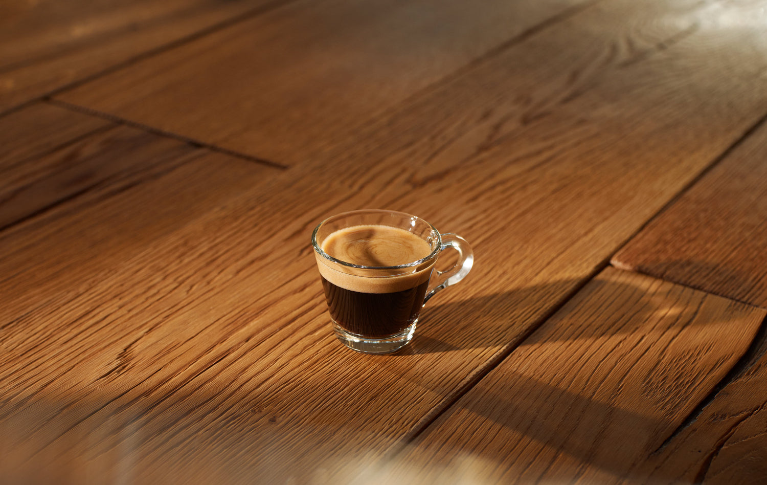 Espresso Glastasse mit schwarzem Espresso